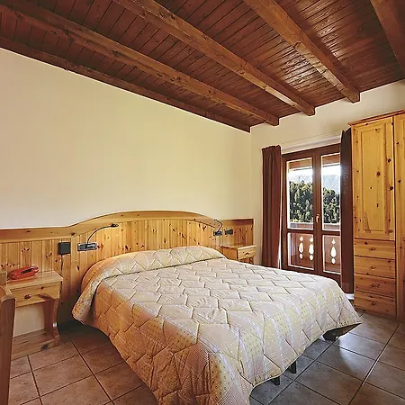 Albergo Piazzatorre Hotel 3*